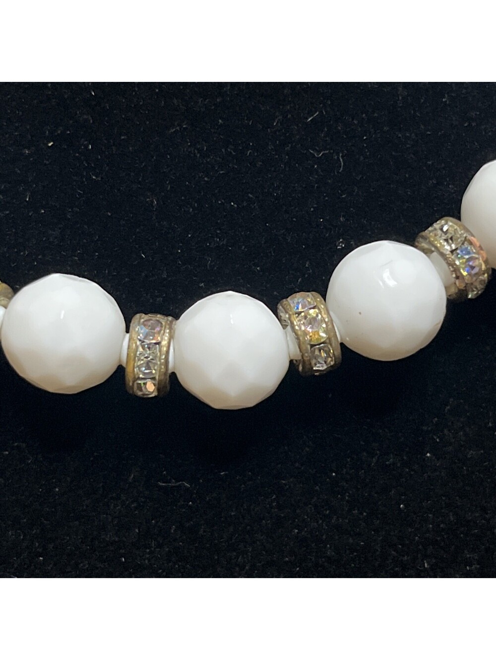 Vintage Art Deco Milk Glass Beads Rhinestone Spacers Choker Collar Necklace - Picture 2 of 7
